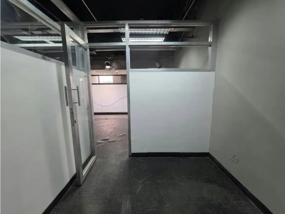 Se Alquila Oficina 360m² Torre Humbolt - 18