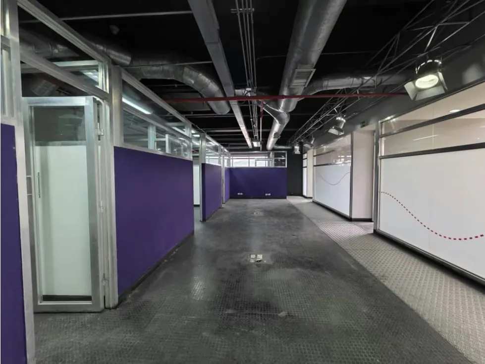 Se Alquila Oficina 360m² Torre Humbolt - 5