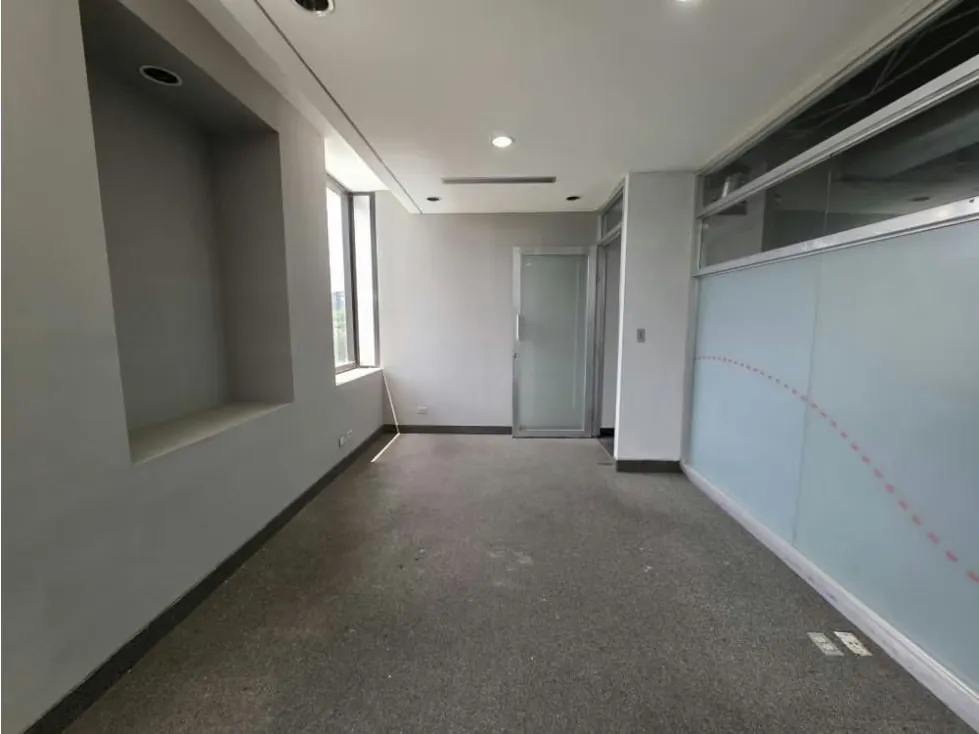 Se Alquila Oficina 360m² Torre Humbolt - 9
