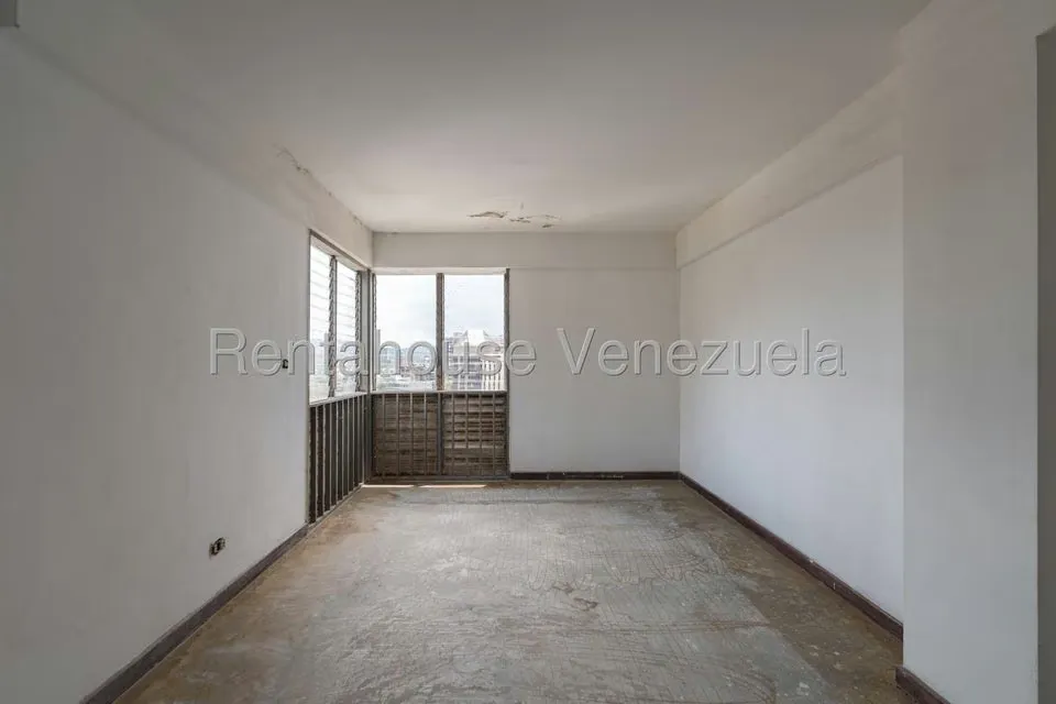 Apartamento (1 Nivel) en Venta en Los Chorros, Distrito Metropolitano - 23