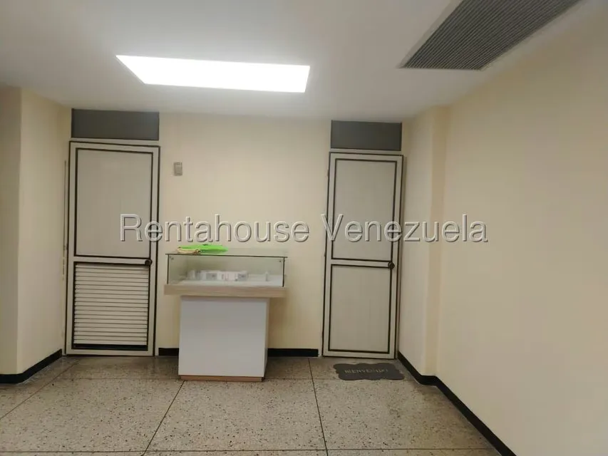Comercial (Oficina) en Venta en Centro, Lara - 13