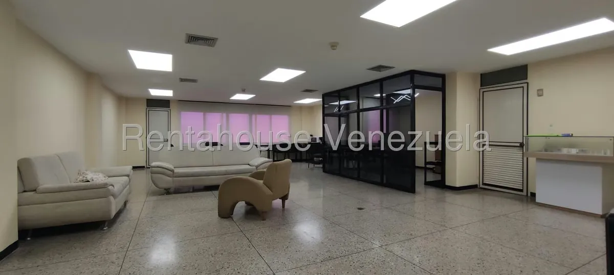 Comercial (Oficina) en Venta en Centro, Lara - 2