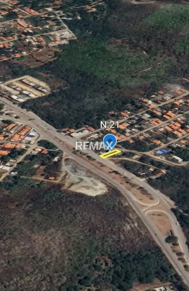Parcela Comercial y Residencial en la Avenida Fucho Tovar LA ASUNCIÓN - 2