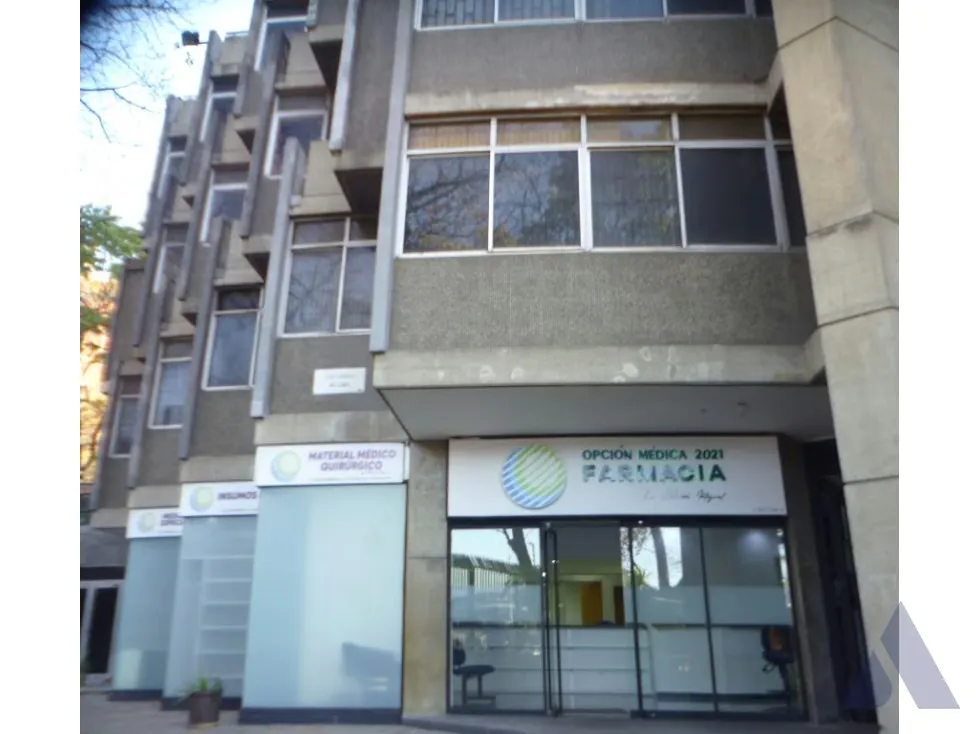 Alquiler local comercial 161m2 Plaza Venezuela 3515 - 3
