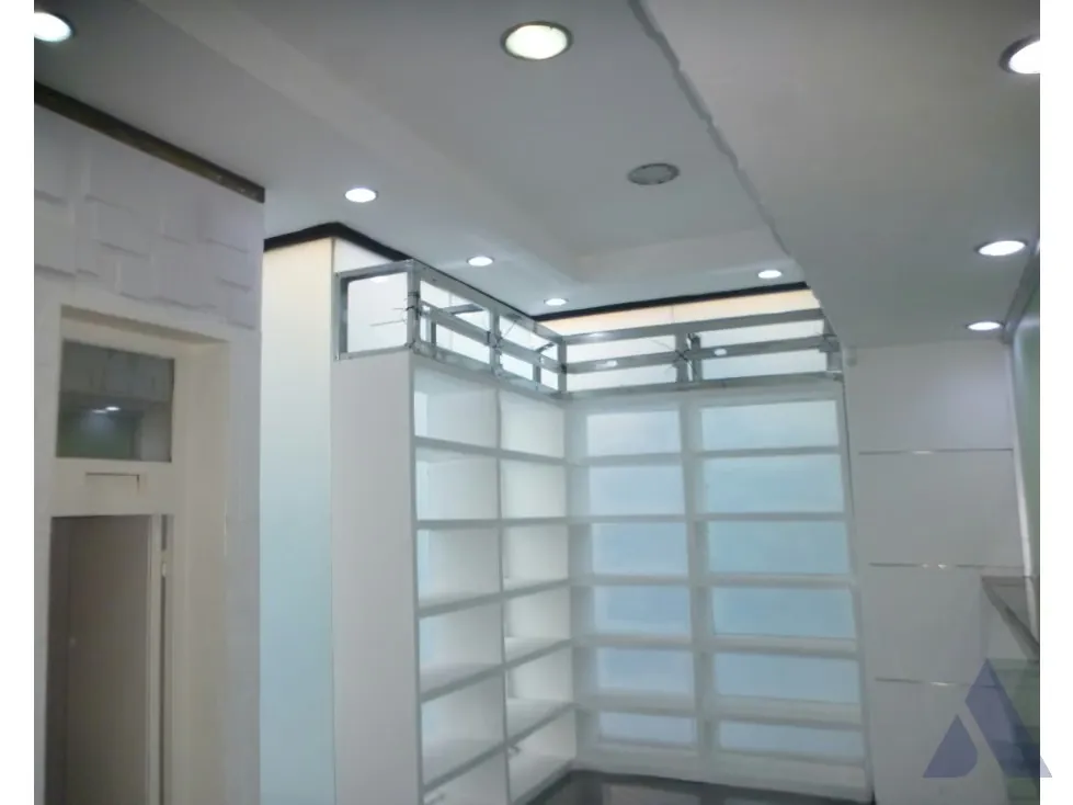 Alquiler local comercial 161m2 Plaza Venezuela 3515 - 6