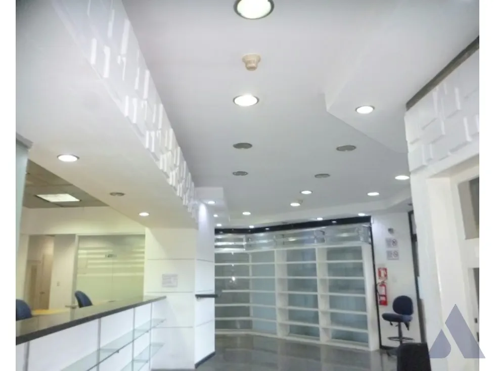 Alquiler local comercial 161m2 Plaza Venezuela 3515 - 10