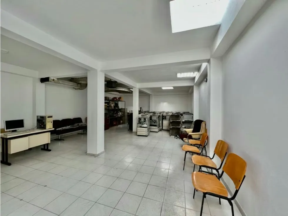 Se vende local 294m2 1B/1p Los Dos Caminos - 5