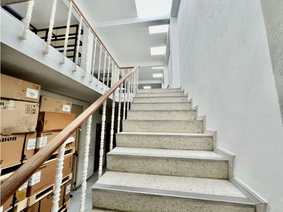 Se vende local 294m2 1B/1p Los Dos Caminos - 7
