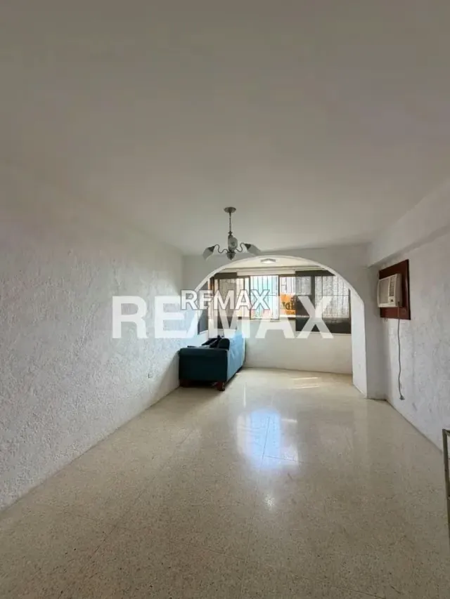 Apartamento en venta, Residencias la Rosaleda - 2