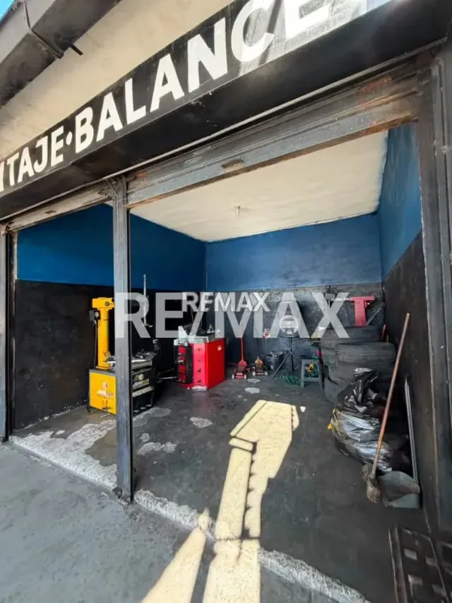 Se alquila Punto Comercial. Venta de lubricante y Cauchos, ubicado en plena Circunvalacion #2 - 2