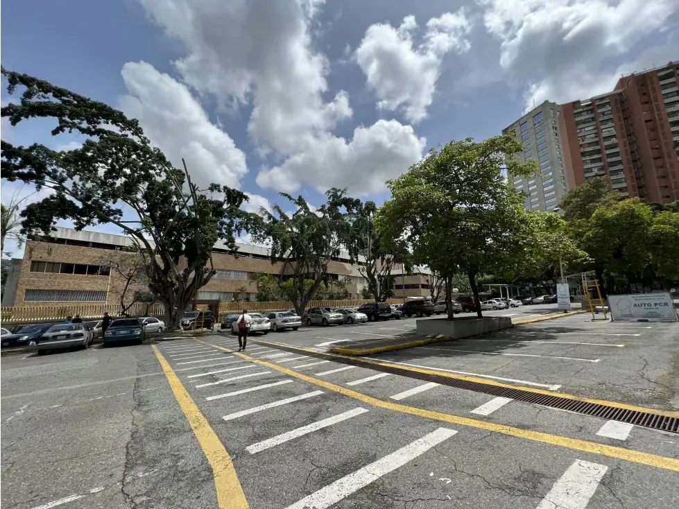 Se Vende Local Comercial/2716M2/2765 - 3