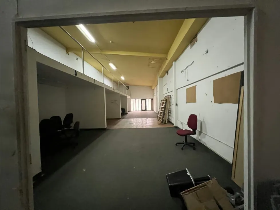 Se Vende Local Comercial/2716M2/2765 - 8