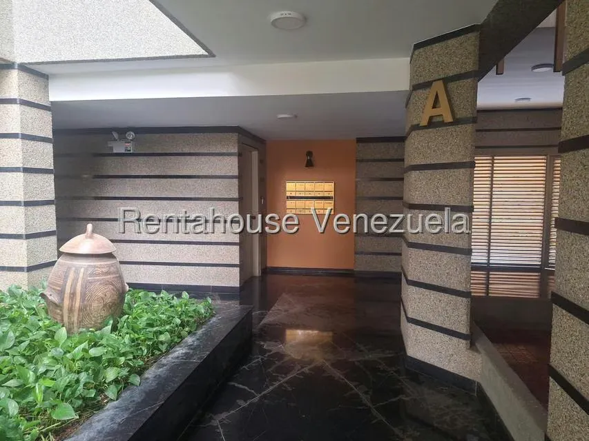 Apartamento (1 Nivel) en Alquiler en La Alameda, Distrito Metropolitano - 3