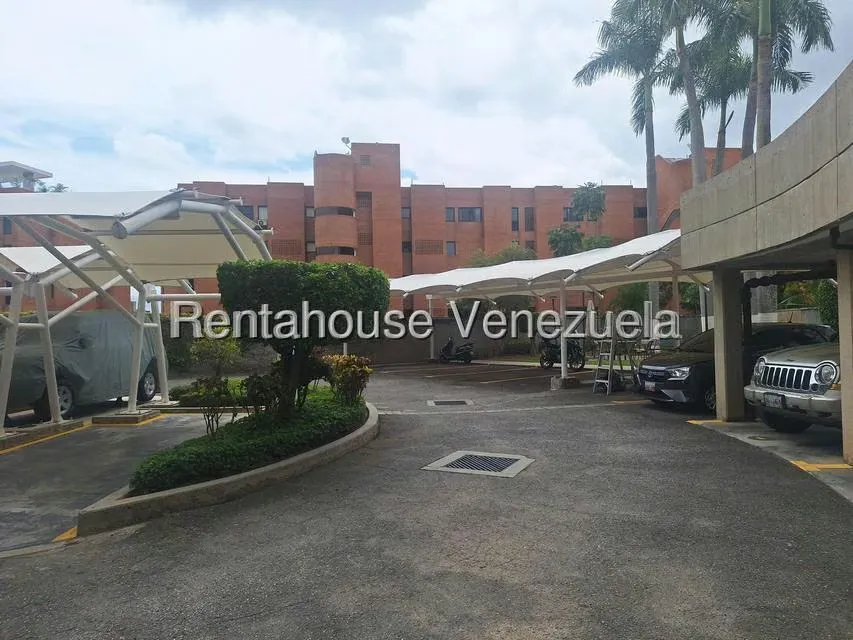Apartamento (1 Nivel) en Alquiler en La Alameda, Distrito Metropolitano - 24