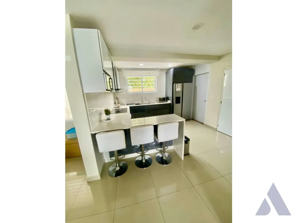 Vendo apartamento PB 206m2 La Lagunita 6665 - 16
