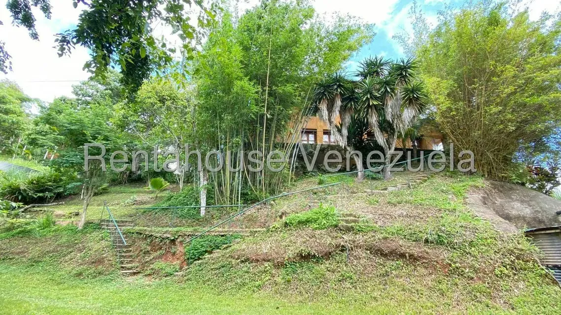 Casa (1 Nivel) en Venta en Sabaneta, Distrito Metropolitano - 80