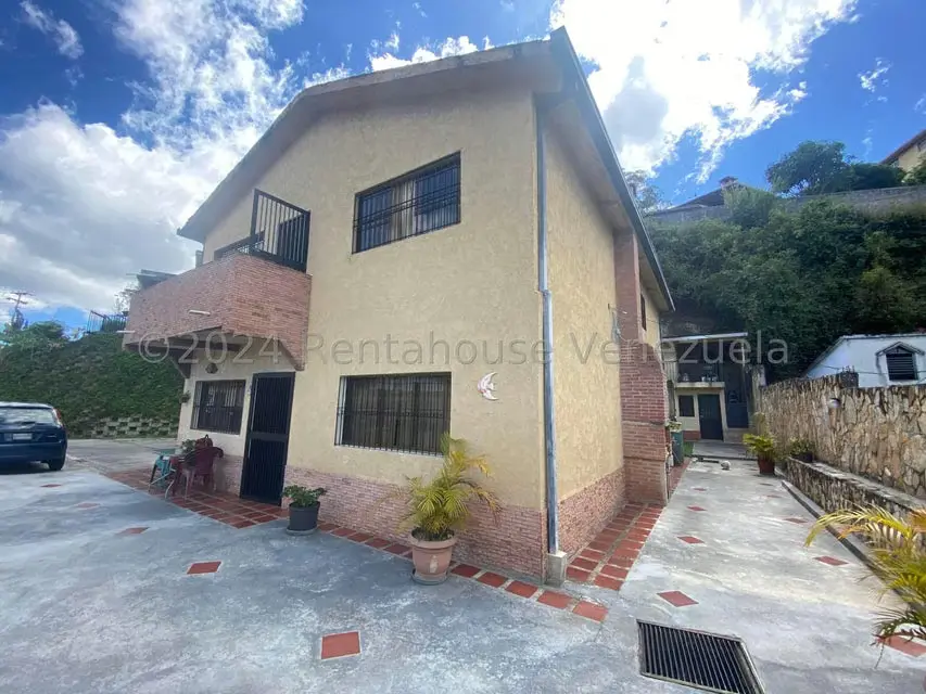 Casa (Contemporaneo) en Venta en Colinas de Carrizal, Miranda - 2