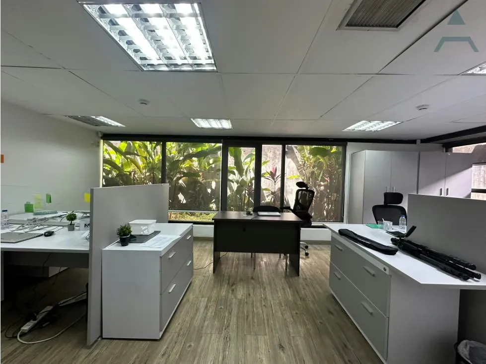 Se vende oficina 450m² con terraza en El Rosal - 16