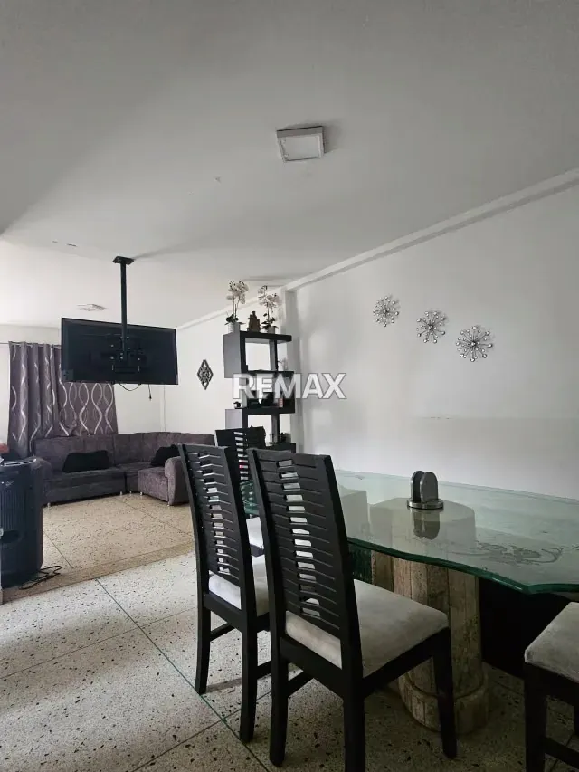 Se vende casa doble propósito (Residencial y Comercial) en Av. La Salle, Barquisimeto - 3