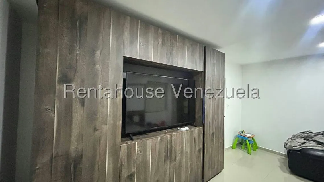 Apartamento (1 Nivel) en Venta en Zona Oeste, Lara - 28
