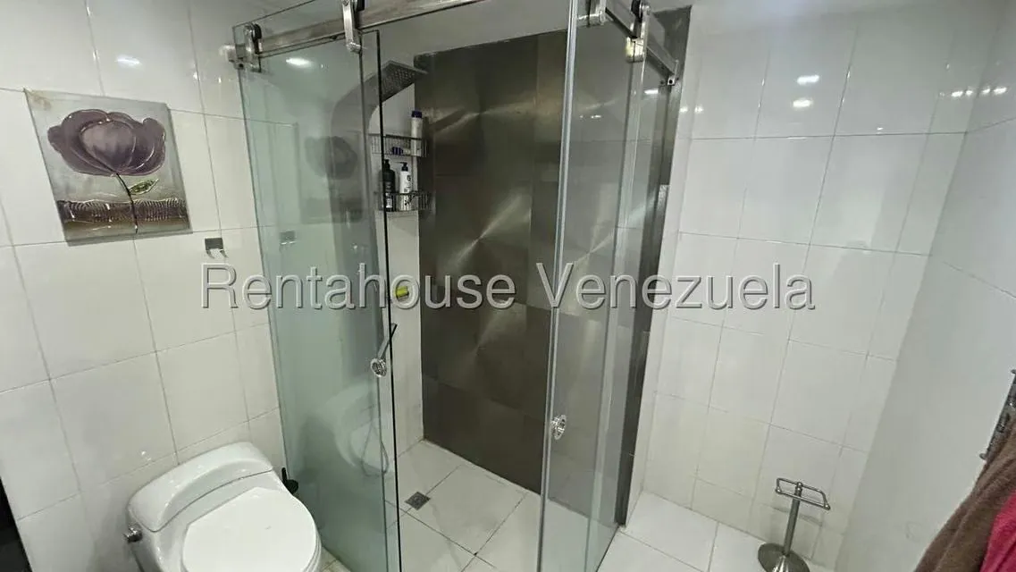 Apartamento (1 Nivel) en Venta en Zona Oeste, Lara - 33