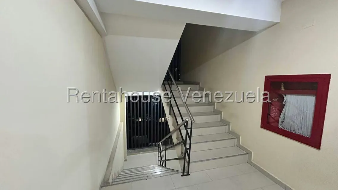 Apartamento (1 Nivel) en Venta en Zona Oeste, Lara - 35