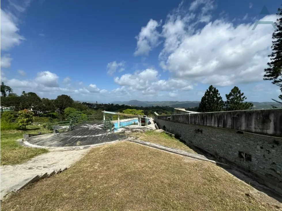 Se vende casa 4.500m² 10p La Lagunita - 2