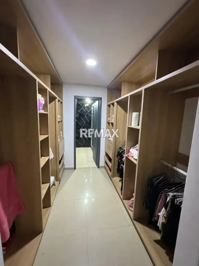 CASA MODERNA EN VENTA EN URB VILLA GRANADINA - 18