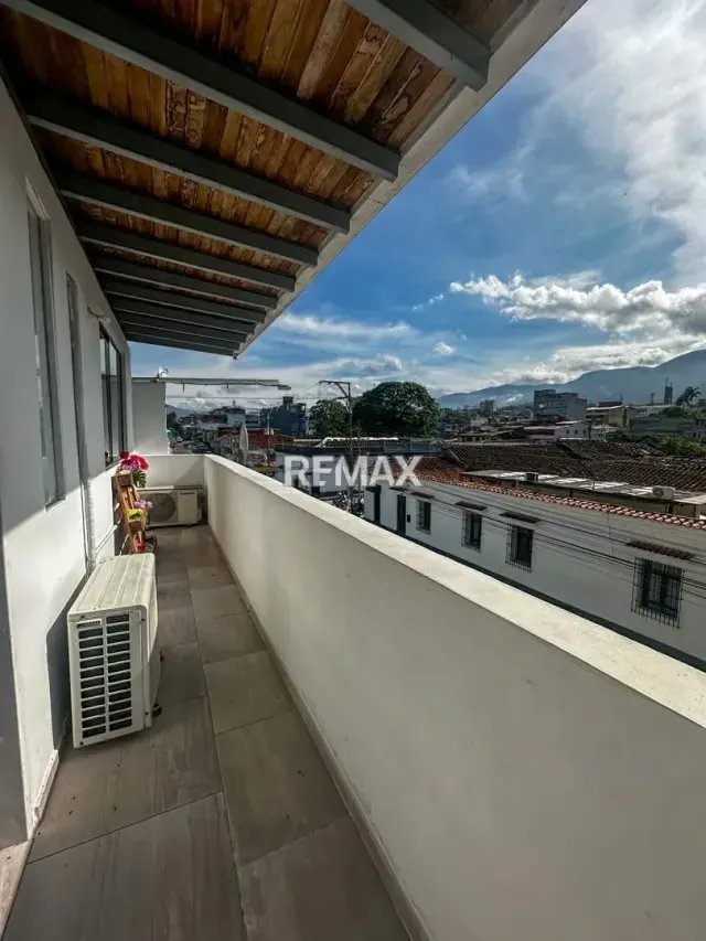 Se Alquila local comercial en Barrio obrero Carrera 19 entre calles 8 y 9 Segundo piso - 2