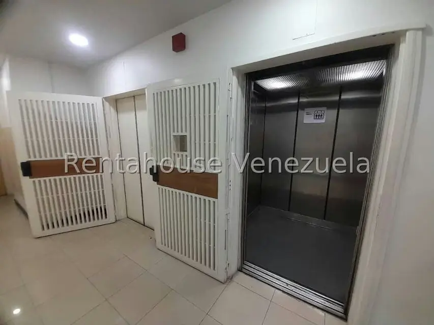 Oficina en Venta en Bello Monte, Distrito Metropolitano - 13