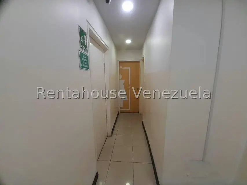 Oficina en Venta en Bello Monte, Distrito Metropolitano - 82