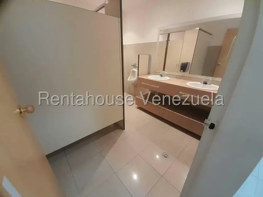Oficina en Venta en Bello Monte, Distrito Metropolitano - 84