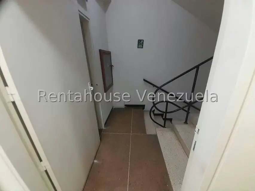 Oficina en Venta en Bello Monte, Distrito Metropolitano - 94