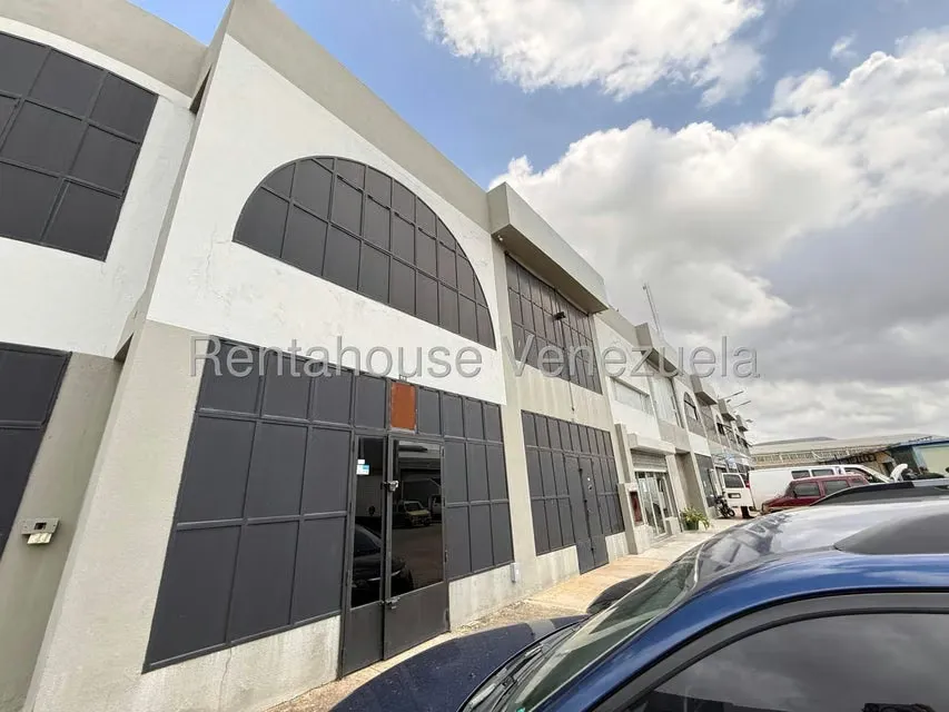 Local Comercial en Alquiler en Zona Industrial 1, Lara - 19