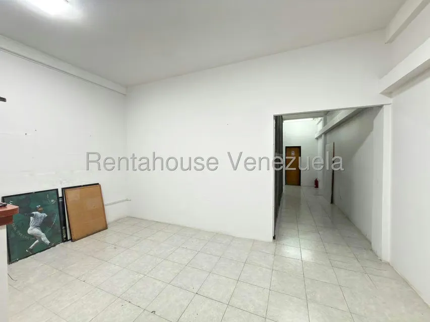 Local Comercial en Alquiler en Zona Industrial 1, Lara - 4