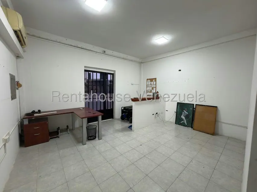 Local Comercial en Alquiler en Zona Industrial 1, Lara - 6