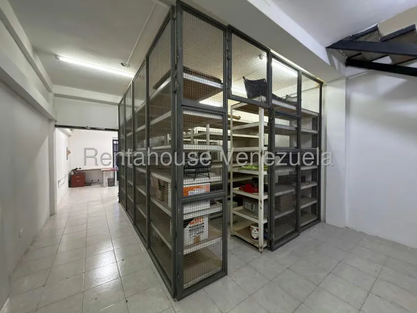 Local Comercial en Alquiler en Zona Industrial 1, Lara - 8