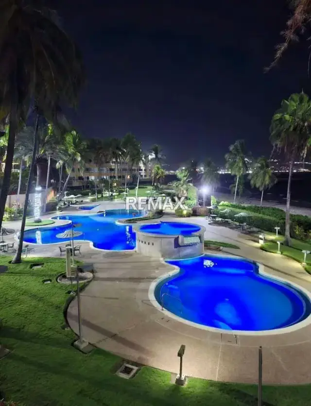 Apartamento en Alquiler - Anzoátegui - Lechería. Conjunto Residencial Playa Mar