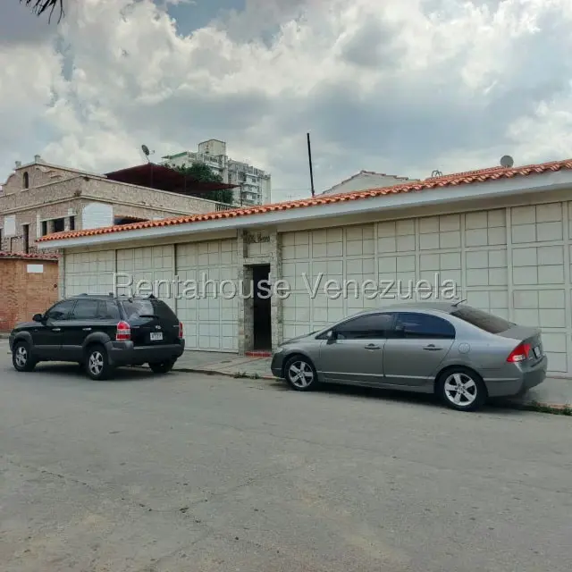 Casa (Duplex) en Venta en El Paraiso, Distrito Metropolitano