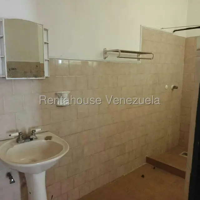 Casa (Duplex) en Venta en El Paraiso, Distrito Metropolitano - 15