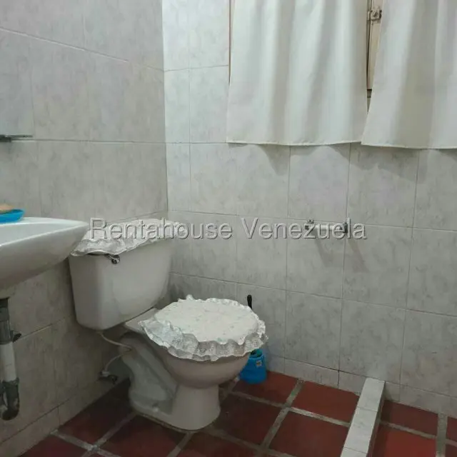 Casa (Duplex) en Venta en El Paraiso, Distrito Metropolitano - 18