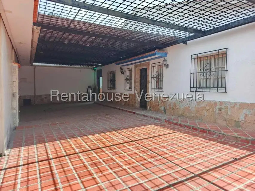 Casa (Duplex) en Venta en El Paraiso, Distrito Metropolitano - 2