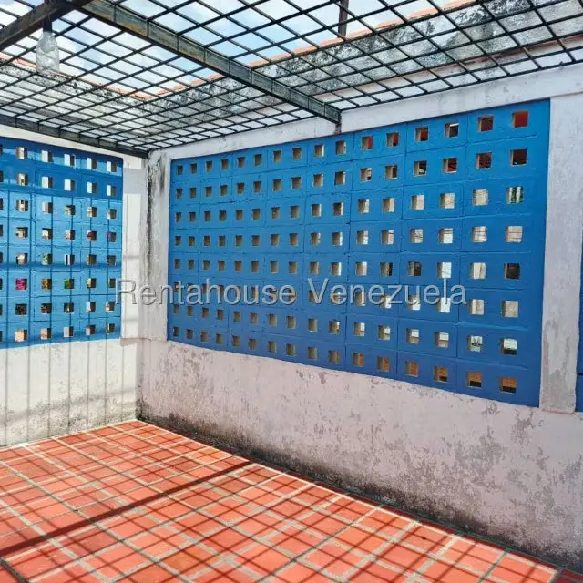 Casa (Duplex) en Venta en El Paraiso, Distrito Metropolitano - 27