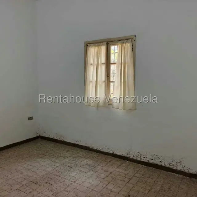 Casa (Duplex) en Venta en El Paraiso, Distrito Metropolitano - 30