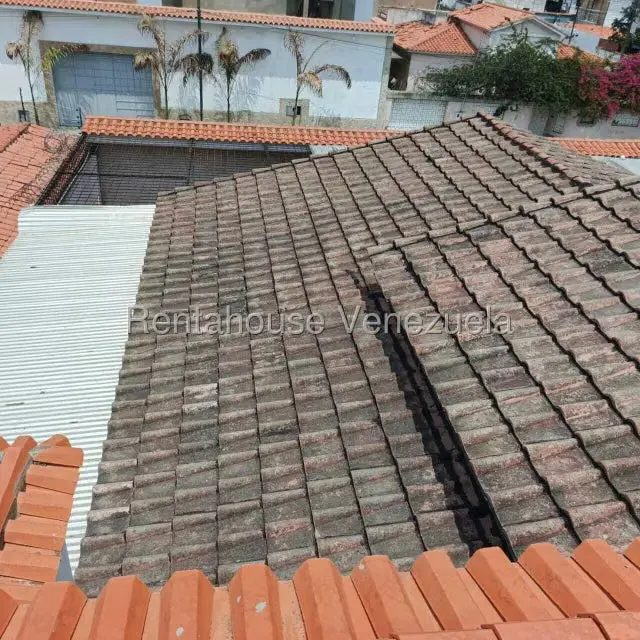 Casa (Duplex) en Venta en El Paraiso, Distrito Metropolitano - 33