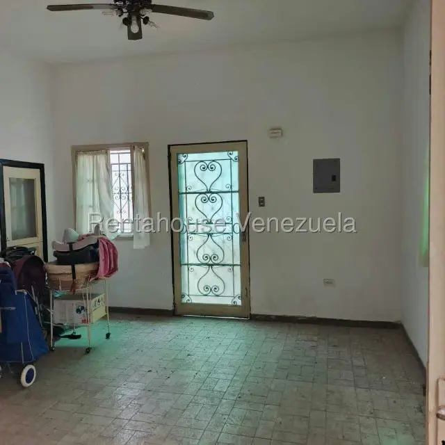 Casa (Duplex) en Venta en El Paraiso, Distrito Metropolitano - 48