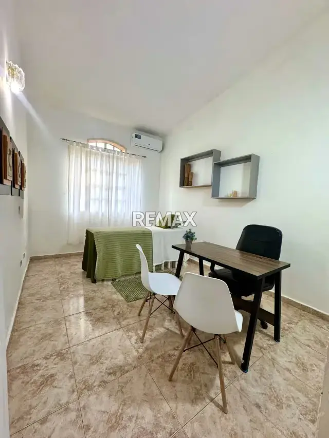Alquiler de Cubículos Consultorio Medico, Manicurista y Mucho Más.