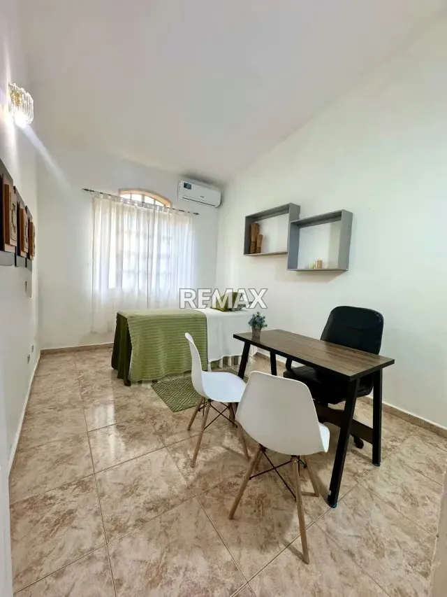Alquiler de Cubículos Consultorio Medico, Manicurista y Mucho Más.