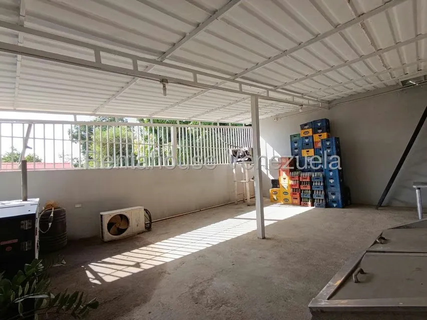 Comercial (Local Comercial) en Venta en Centro, Aragua - 72