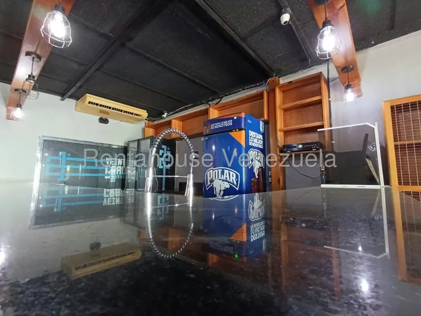 Comercial (Local Comercial) en Venta en Centro, Aragua - 76